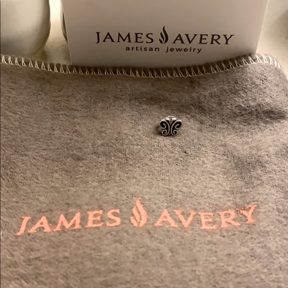 SINGLE JAMES AVERY GARDEN BUTTERFLY EAR POST